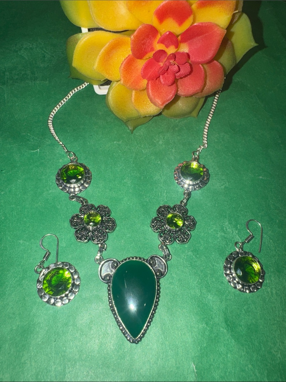Chalcedony & Peridot Jewelry Set